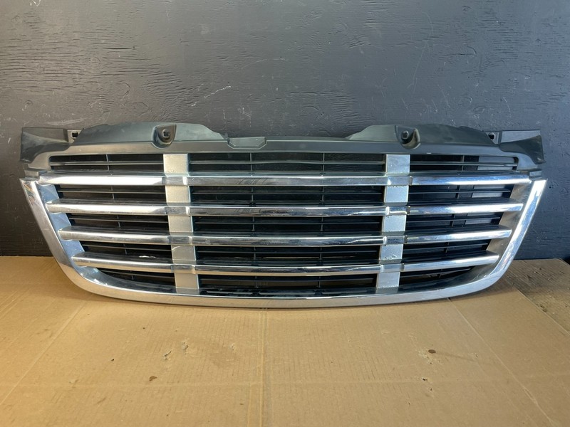2009 to 2011 Freightliner Sprinter Front Upper Chrome Grill Grille AC2194 DG