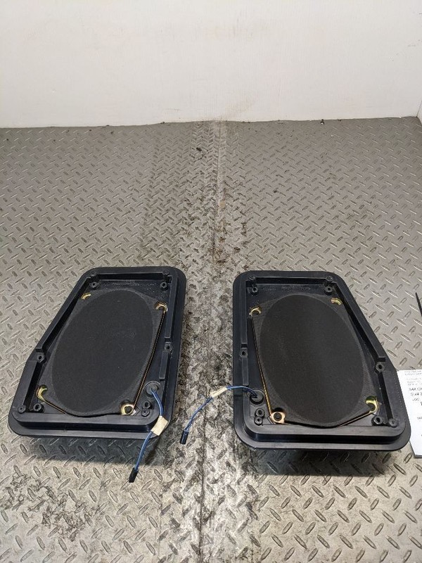 1990-1996 Corvette Radio RH & LH Rear Non-Bose Speaker Assemblies 1183926