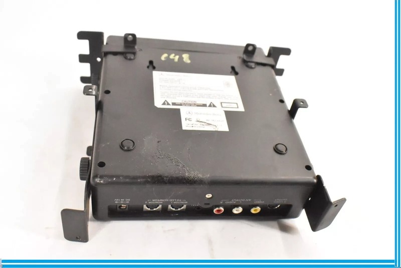 06-13 Mercedes X164 GL450 R350 ML550 Rear Entertainment DVD Player B67826625 OEM