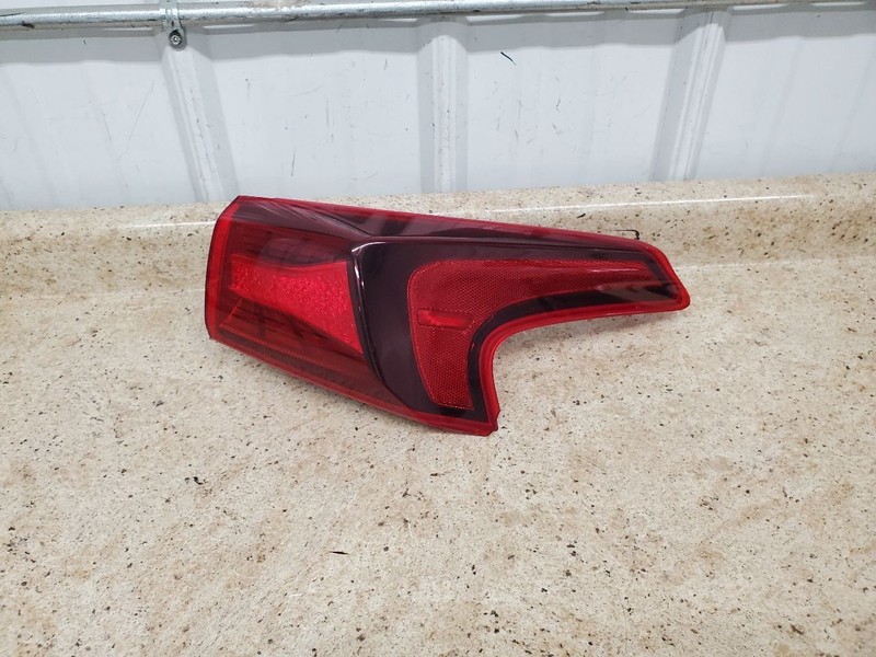 Passenger Tail Light LED Quarter Panel Mounted Fits 19-20 SANTA FE 306534