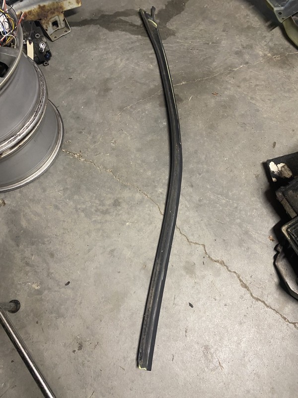 2000 Volkswagen Golf 2 Door VR6 Left Cab Seal OEM