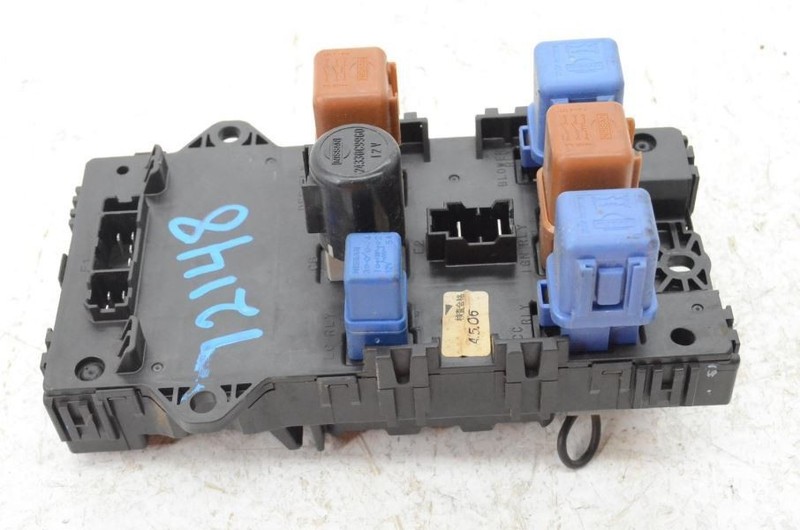 1990-1996 Nissan 300ZX Z32 2+2 Cabin Fuse Box 24310 30P00