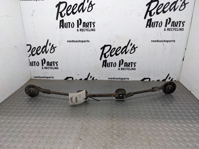 2003-2009 Nissan 350z Rear Crossmember Stabilizer Stay Bar Bracket OEM 1154555