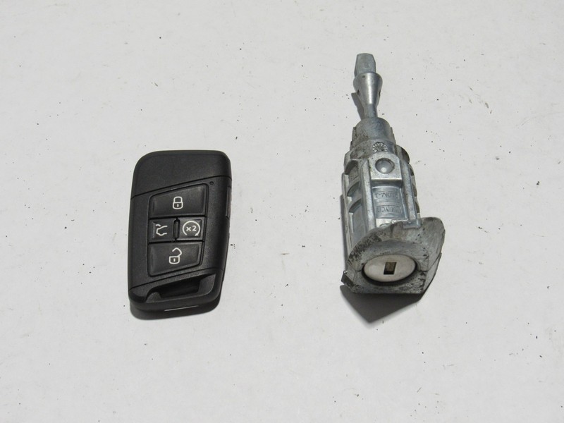 Volkswagen Jetta GLI 2022 Lock Switch Cylinder W / Key 18-25 *