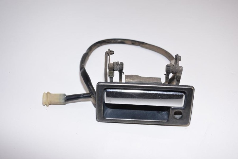 1981-1983 DATSUN 280ZX FAIRLADY Z S130 TURBO DRIVER LH EXTERIOR DOOR HANDLE