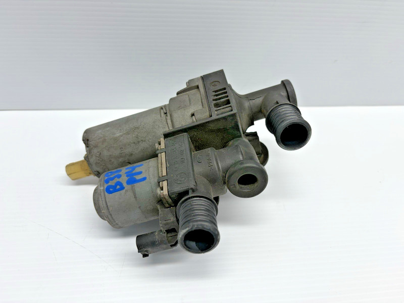 ✅ 01-06 OEM BMW E46 M3 S54 Heater Control Valve With Auxiliary Water Pump