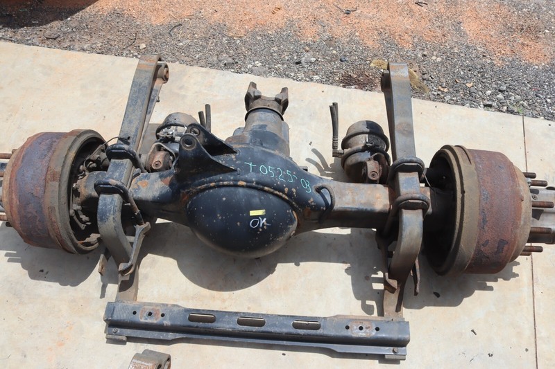 2013-2018 MACK CXU613 REAR MERITOR AXLE 32000F2216 MR2014X ASSEMBLY OEM