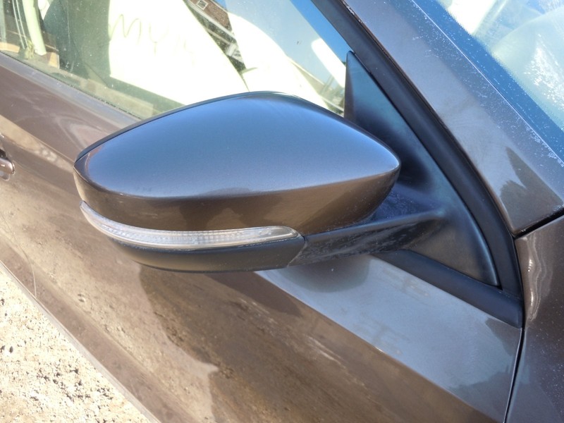11-16 Volkswagen Jetta Sdn Power Door Mirror Driver Left Heated Man Fold Signal