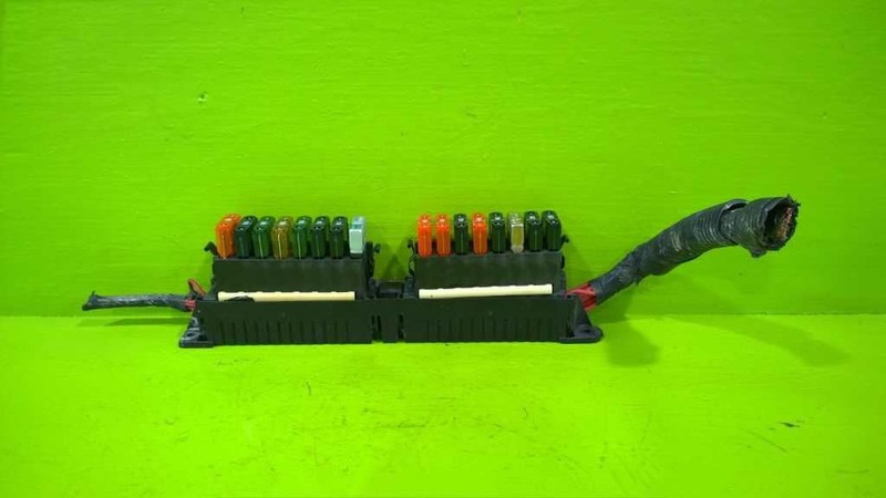 97 BUICK LESABRE 3.8 AT FWD UNDER HOOD FUSE RELAY BOX OEM 2257-11