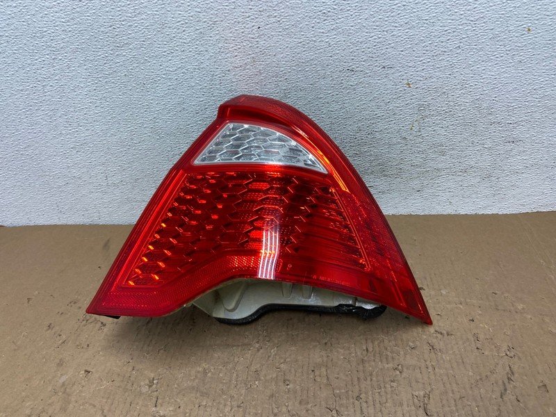 2010 2011 2012 Ford Fusion Right Passenger Side Tail Light Oem AD8845 LK