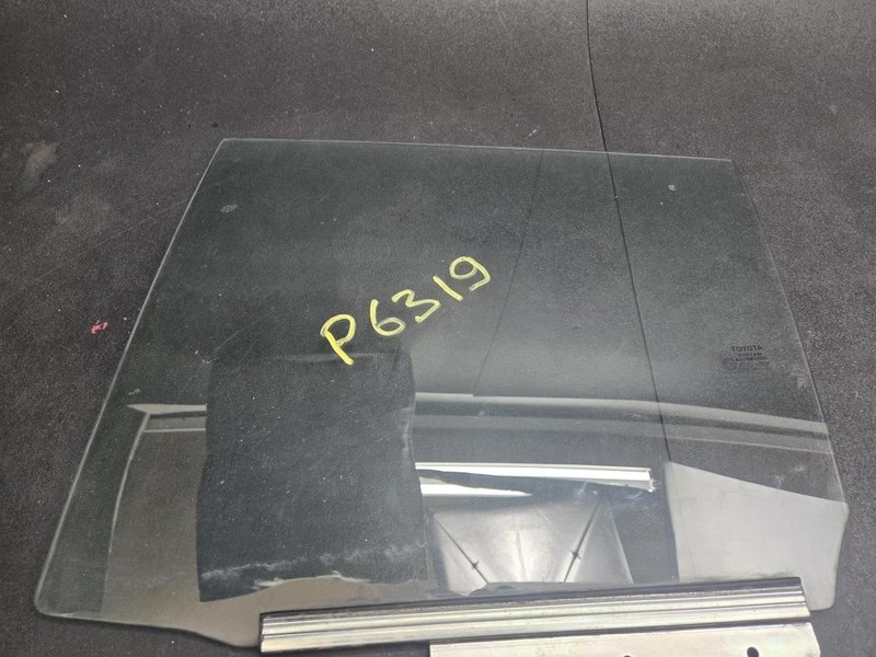 Rear Left Door Window Glass 2021 Toyota C-HR 68104-F4010 2018 2019 2020 2022