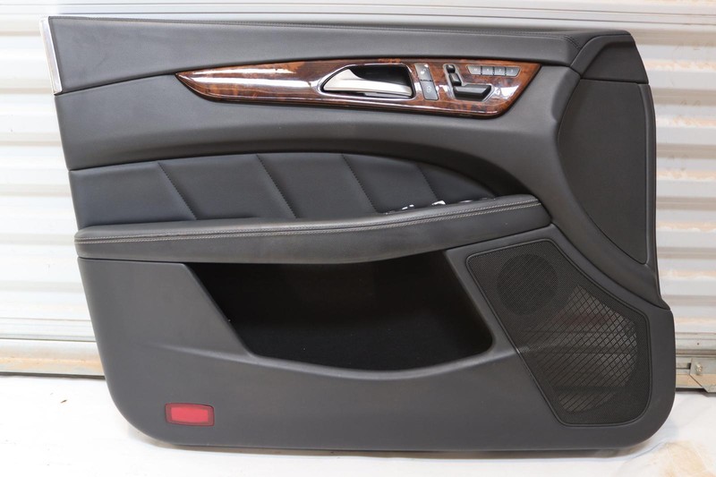 2012-2018 MERCEDES CLS550 W218 FRONT LEFT DRIVER SIDE DOOR PANEL COVER OEM