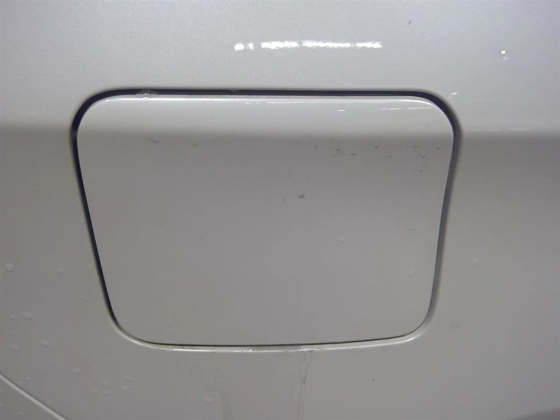 IMPREZA Wagon 2008-2011 Fuel Filler Door White 37J 1749379