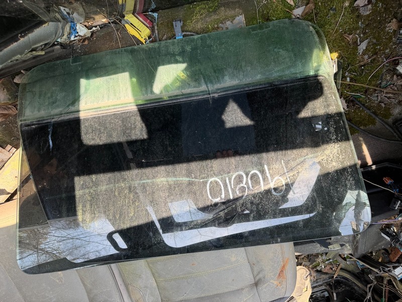 03-09 HUMMER H2 OEM RH REAR DOOR WINDOW GLASS - PASSENGER REAR