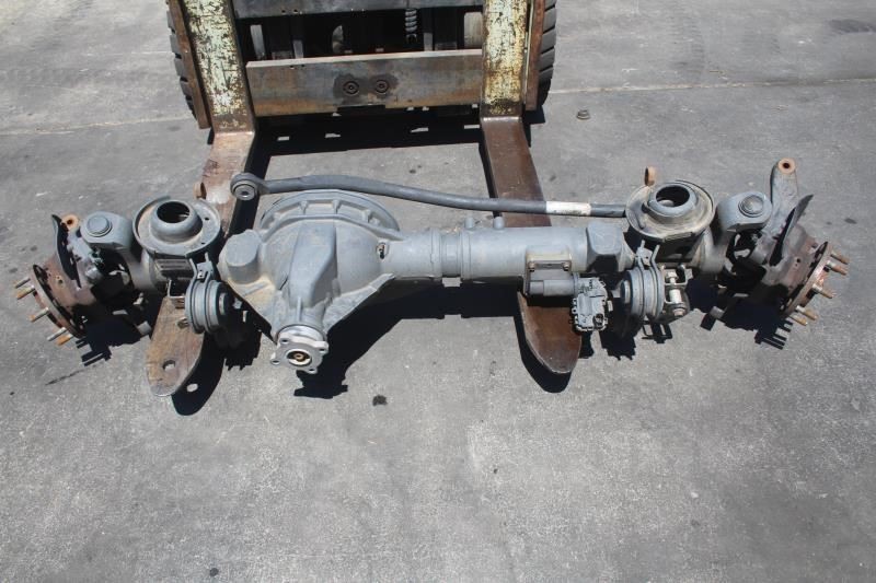 2017 RAM 2500 FRONT AXLE ASSEMBLY 3.42 RATIO 05146598AM