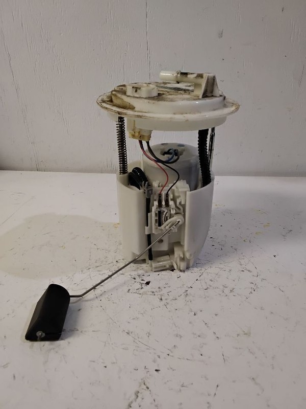 Fuel Pump Assembly 2.4L Fits 08-14 AVENGER 3593346