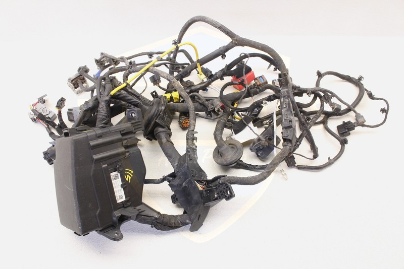 HYUNDAI KONA 1.6L FWD 18 19 20 21 ENGINE BAY WIRE WIRING HARNESS W/ FUSE BOX OEM
