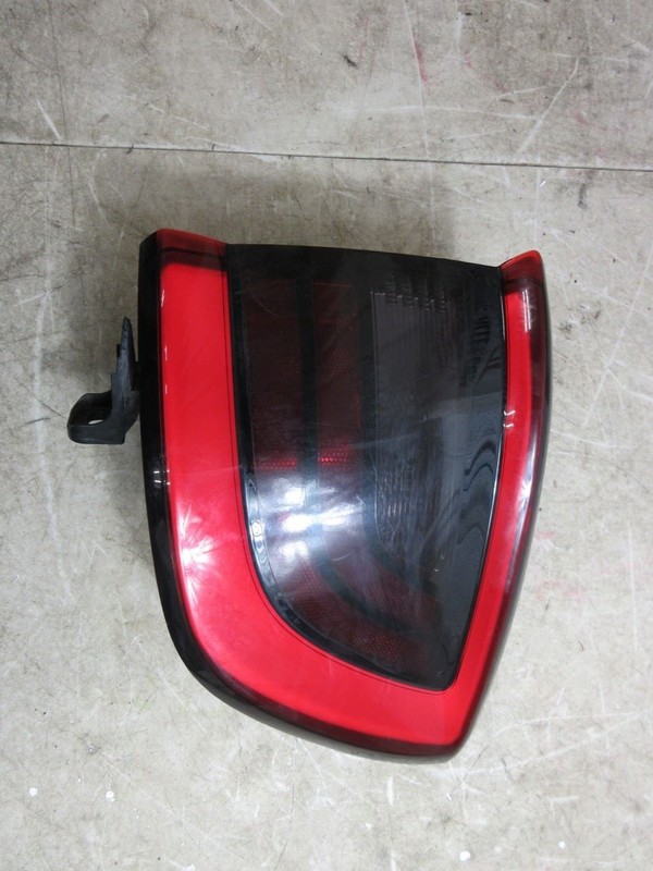 2014-2022 Dodge Durango OEM Right RH Passenger Tail Light Lamp 68272126