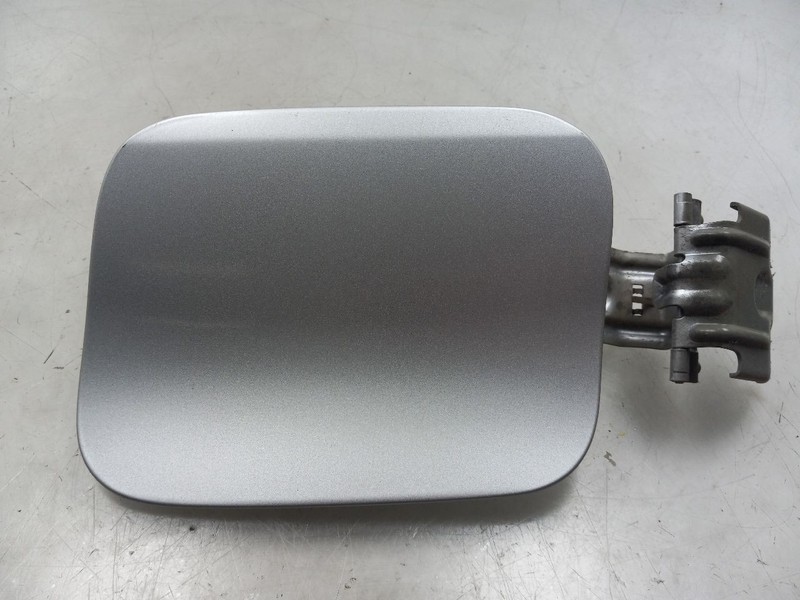16 TOYOTA PRIUS TWO FUEL FILLER DOOR SLV-1F7