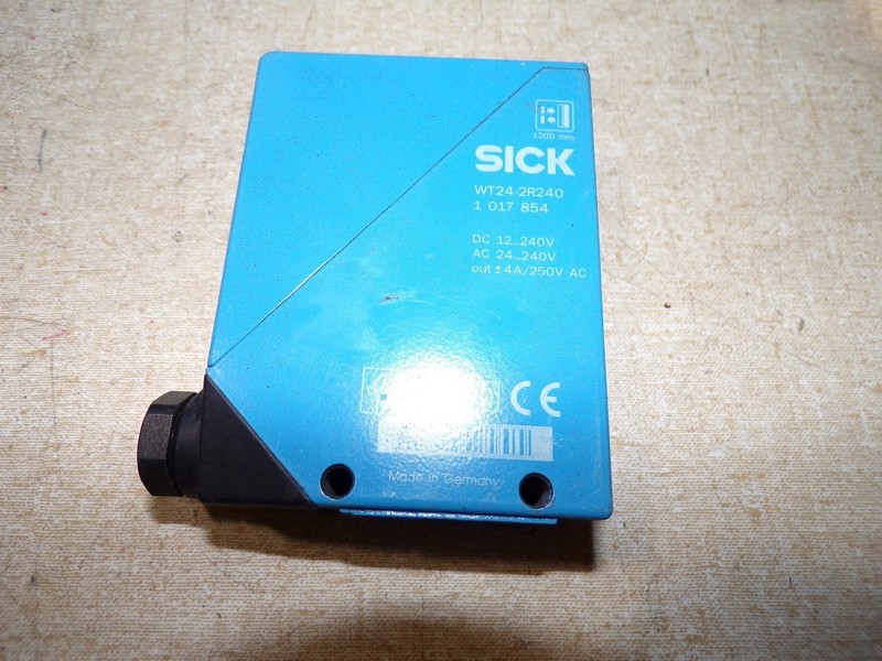 Sick WT24-2R240 Photoelectric Sensor 1017 854*FREE SHIPPING*