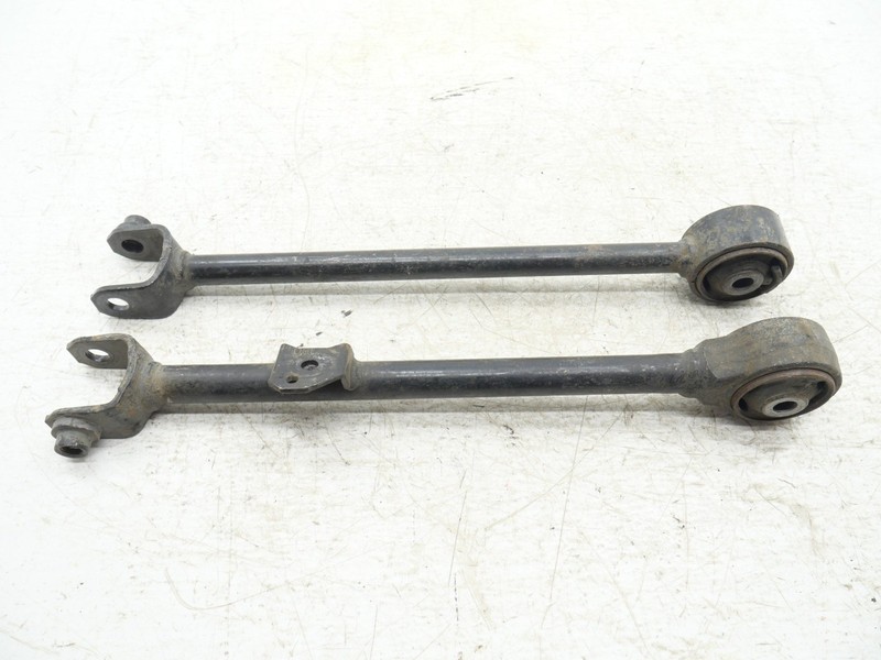 2004-2008 Acura TSX Left Rear Lower Control Arm Trailing RH Set 52360SEA000 OEM