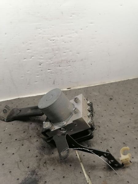 ABS Pump With Module Vehicle Dynamic Control Fits 08-11 IMPREZA 779330