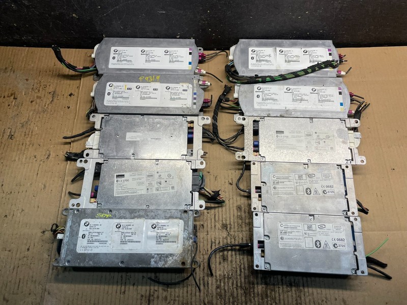 Mix of 10 BMW Control Module Computer Telematics X8637 PS