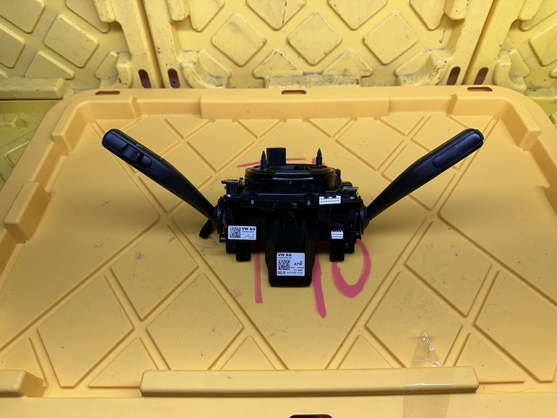 2016-2022 VOLKSWAGEN PASSAT STEERING COLUMN COMBO CONTROL SWITCH OEM