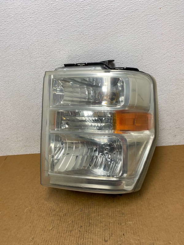 2008-2014 Ford Econoline E150 E250 E350 Left Driver LH Headlight OEM AD9328 DW