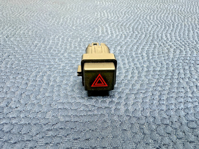7-10 Saturn Sky RedLine Hazard Warning Light Indicator Switch Button Control OEM
