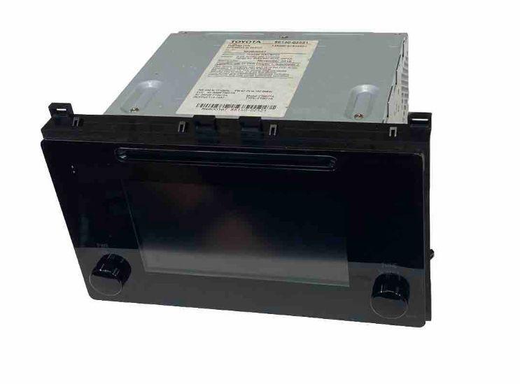 Toyota Corolla radio am fm 17 19 display & receiver 8614002521 100639 rdo face