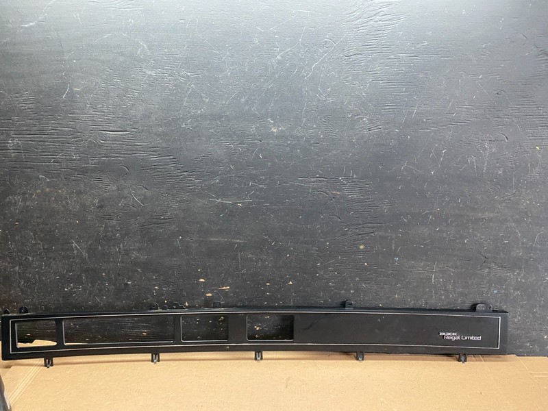 1988-1994 Buick Regal Gran Sport Gauge Cluster Speedometer Dash Bezel P5886DG