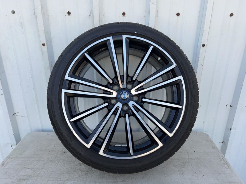 2019-2020 BMW I8 LEFT REAR 20" 15-SPOKE WHEEL A-COND 1.5L AT ROADSTER 53690
