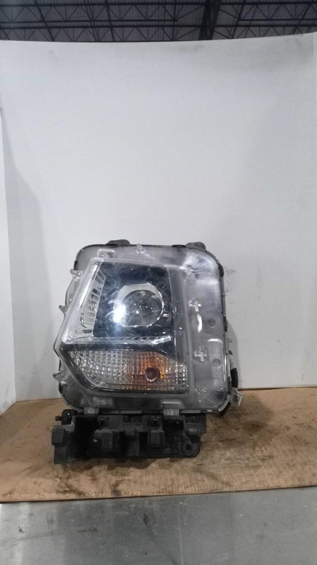 2022 Hyundai Santa Cruz Left Headlight Assembly Black OEM 4935637 28K Miles