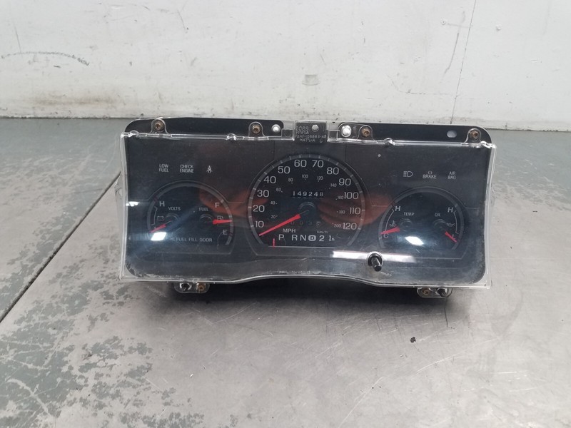2002 Grand Marquis / Crown Vic Victoria Gauge Cluster#0557 M4