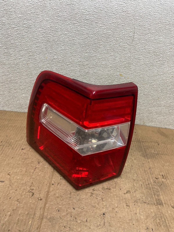 2007 to 2012 Ford Expedition Left Driver LH Side Tail light AA6737 LK