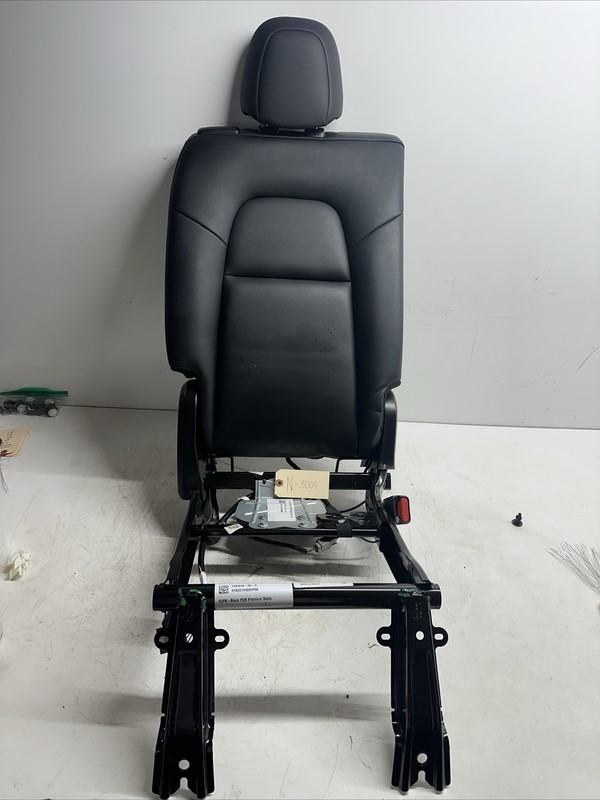 20-23 Tesla Model Y Rear Right 2nd Row Seat Upper Cushion w/ Frame Track 5004 UP