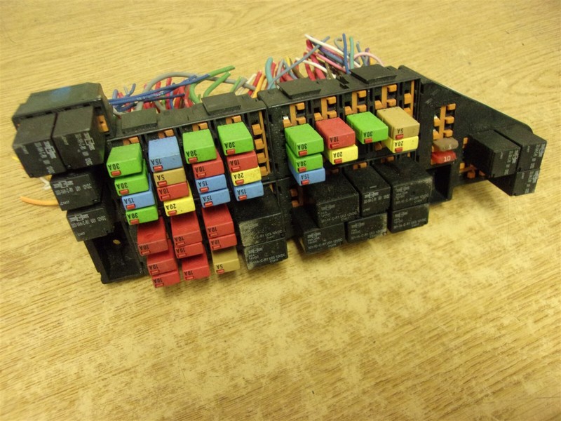 International 6117179F92M-SSS133 E27A17-E27A20 2015 Prostar Fuse Panel Assembly