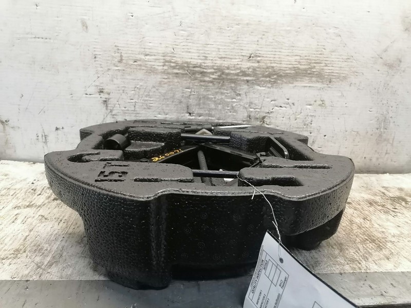 ELANTRA 2020 Jack and Tools 1758553