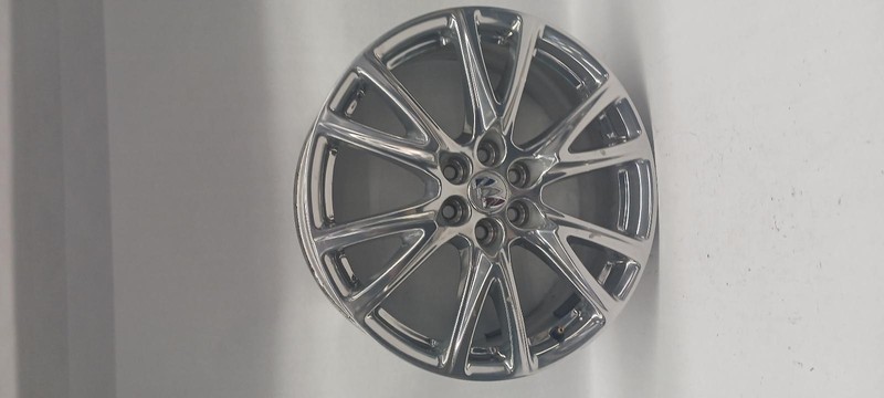 22-'24 BUICK ENCLAVE Wheel aluminum 20x8 12 spoke OEM Grade B