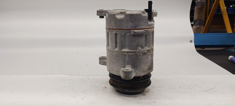 21-'23 CHEVROLET SUBURBAN 1500 Compressor 5.3L OEM 40K Miles