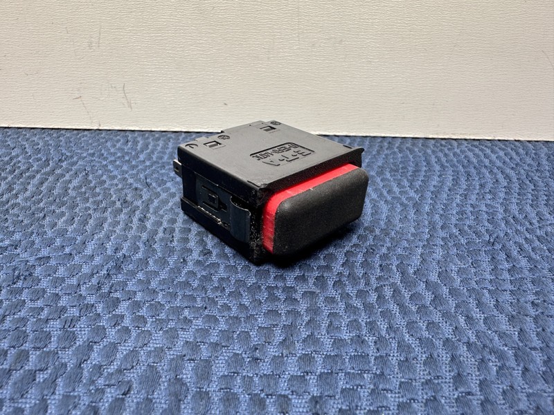 OEM BMW E23 E24 E28 E30 M3 Z1 Electric Window Circuit Breaker Switch 61311370724