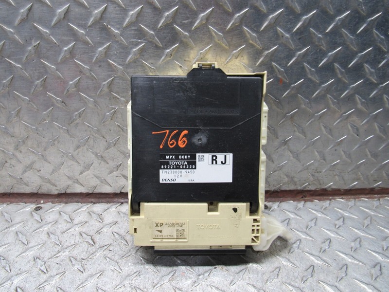 15 16 17 TOYOTA CAMRY MPX BODY MULTIPLEX NETWORK CONTROL MODULE 89221-06220