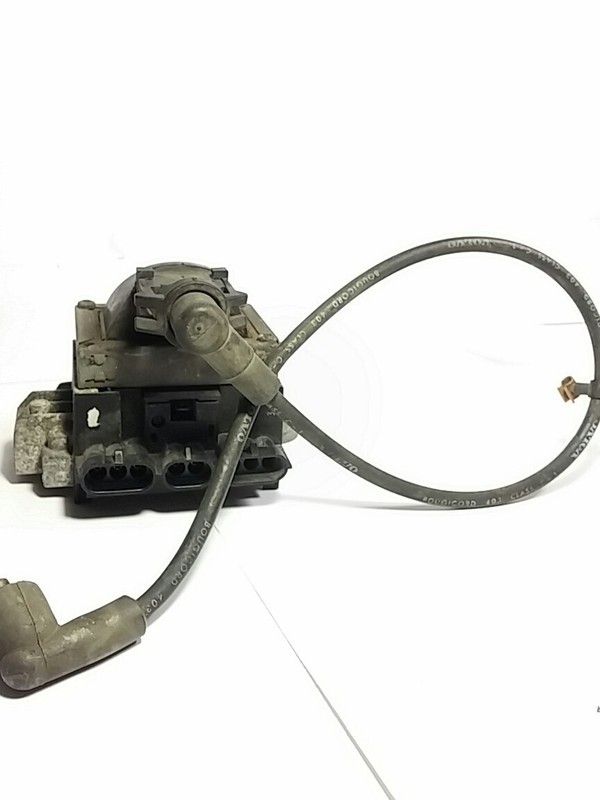 1991-1995 Volvo 940 740 745Ignition Coil Genuine 1367438 with ignition wire