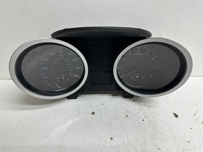 2009-2010 Hyundai Genesis 2.0L CPE A/T cluster speedometer tach gauges panel oem