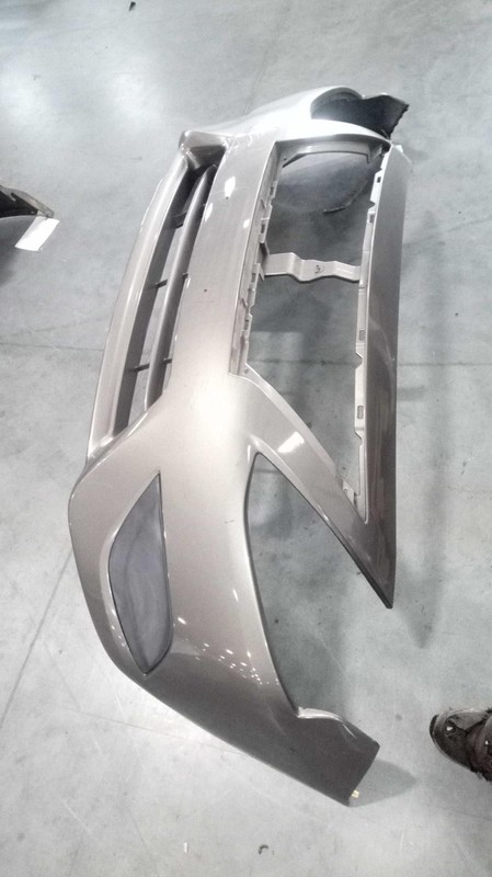 2015 Nissan Versa Grey Bumper Assembly OEM Used 138K Miles NJ25-21760-541311