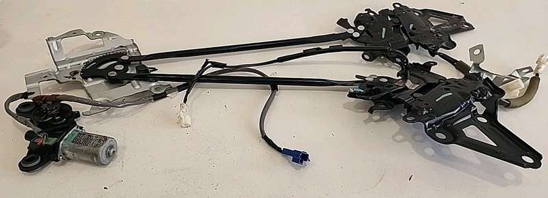 10-15 LEXUS IS250 IS350 CONVERTIBLE REAR TRUNK ROOF LOCK LATCH MOTOR ASSY OE