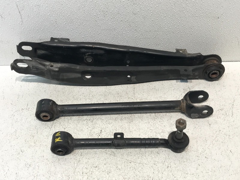 2002-06 LEXUS SC430 REAR RIGHT PASSENGER CONTROL ARMS 3 PC SET