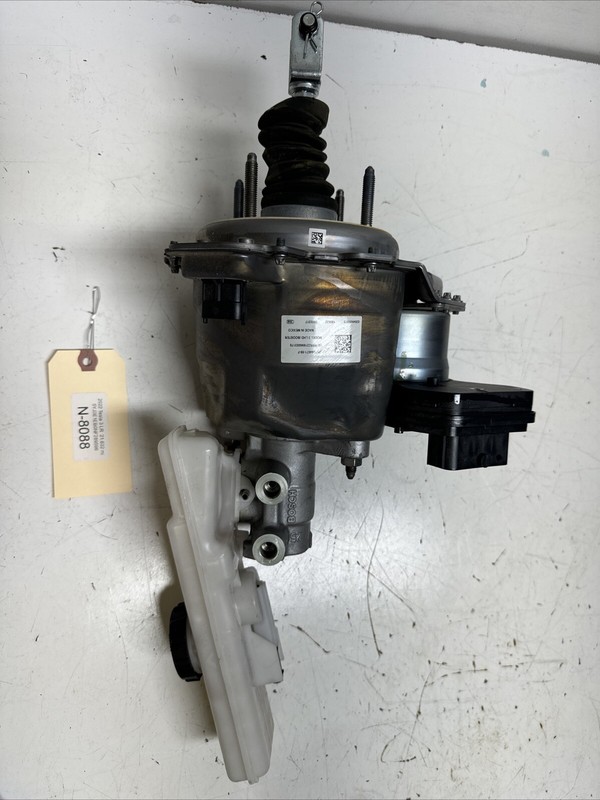 2019 Tesla Model 3 Power Brake Booster W/ Reservoir OEM PN:1044671-00-E 8088 M15