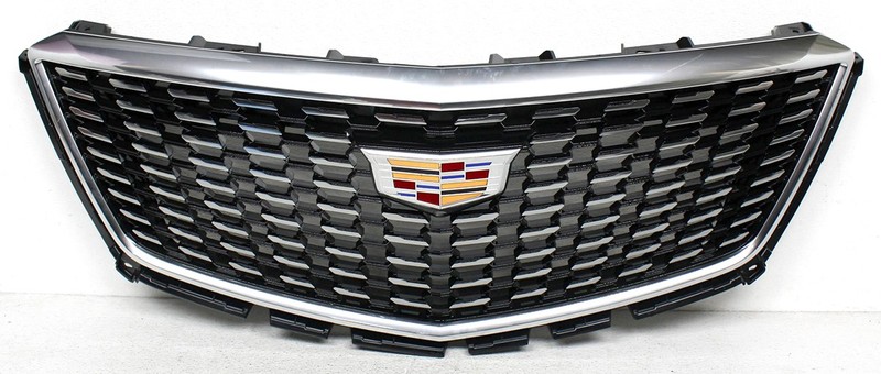 OEM Upper Grille For Cadillac XT5 Luxury, Premium Luxury 84226180 Scratches